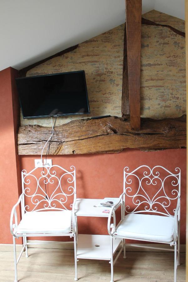 Hotel Ma Longère Bressane Chaveyriat Esterno foto