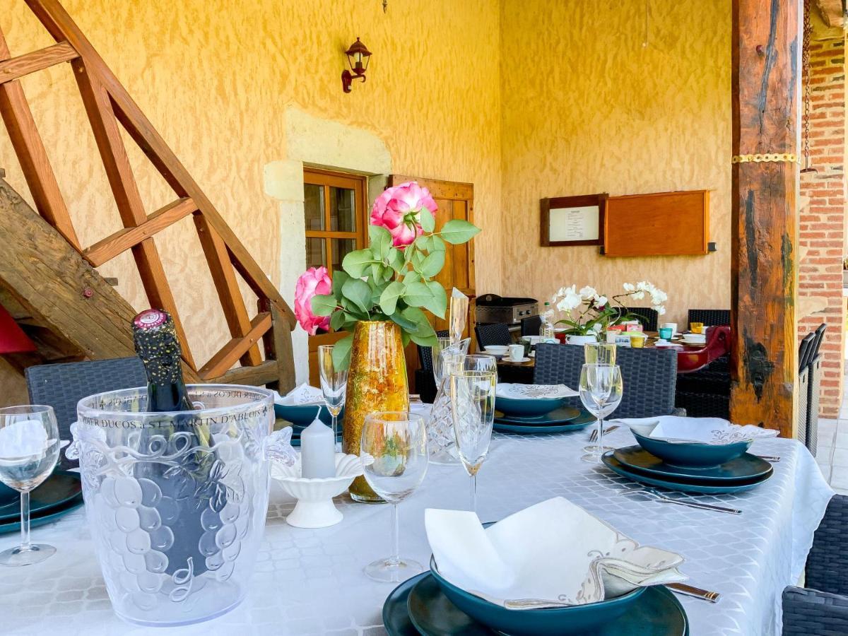 Hotel Ma Longère Bressane Chaveyriat Esterno foto